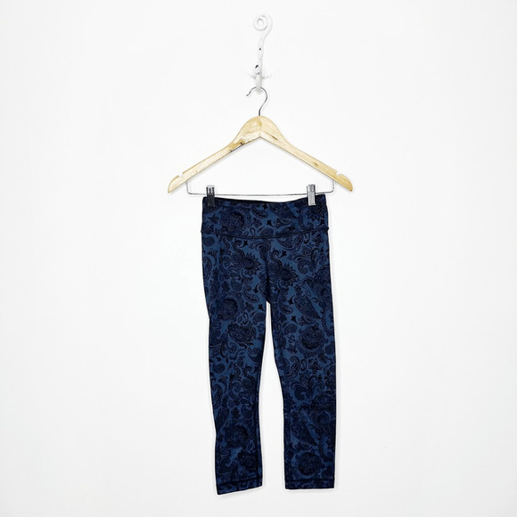 LULULEMON Wunder Under Leggings Cropped Paisley Inkwell Black Womens 0 2 - Picture 1 of 3